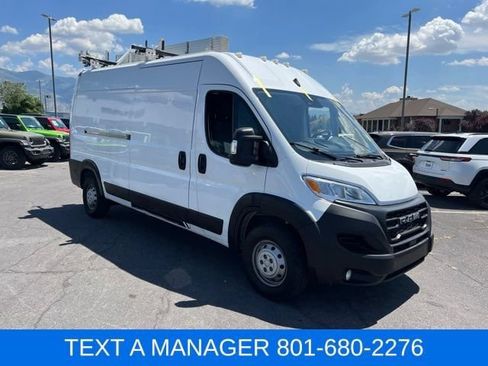Used 2023 RAM ProMaster 2500 w/ Driver Convenience Group FWD image 7