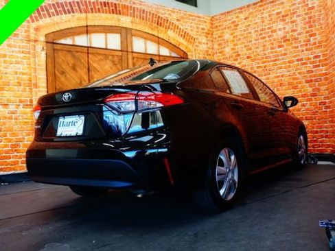 Used 2023 Toyota Corolla LE FWD image 7