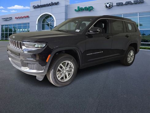 New 2025 Jeep Grand Cherokee L Laredo w/ Luxury Tech Group I AWD/4WD image 4