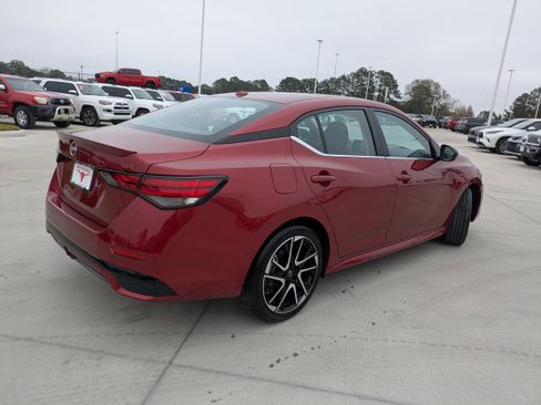 Used 2025 Nissan Sentra SR image 7