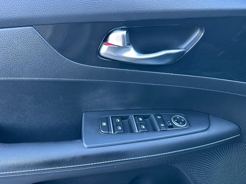 Used 2023 Kia Forte GT-Line w/ GT-Line Technology Package image 8