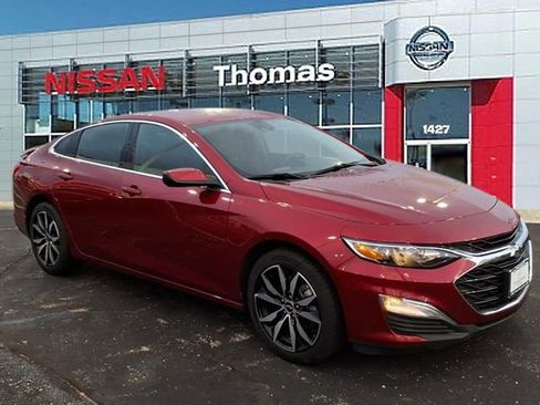 Used 2024 Chevrolet Malibu RS image 1