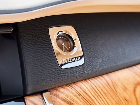 Used 2020 Rolls-Royce Cullinan AWD/4WD image 70