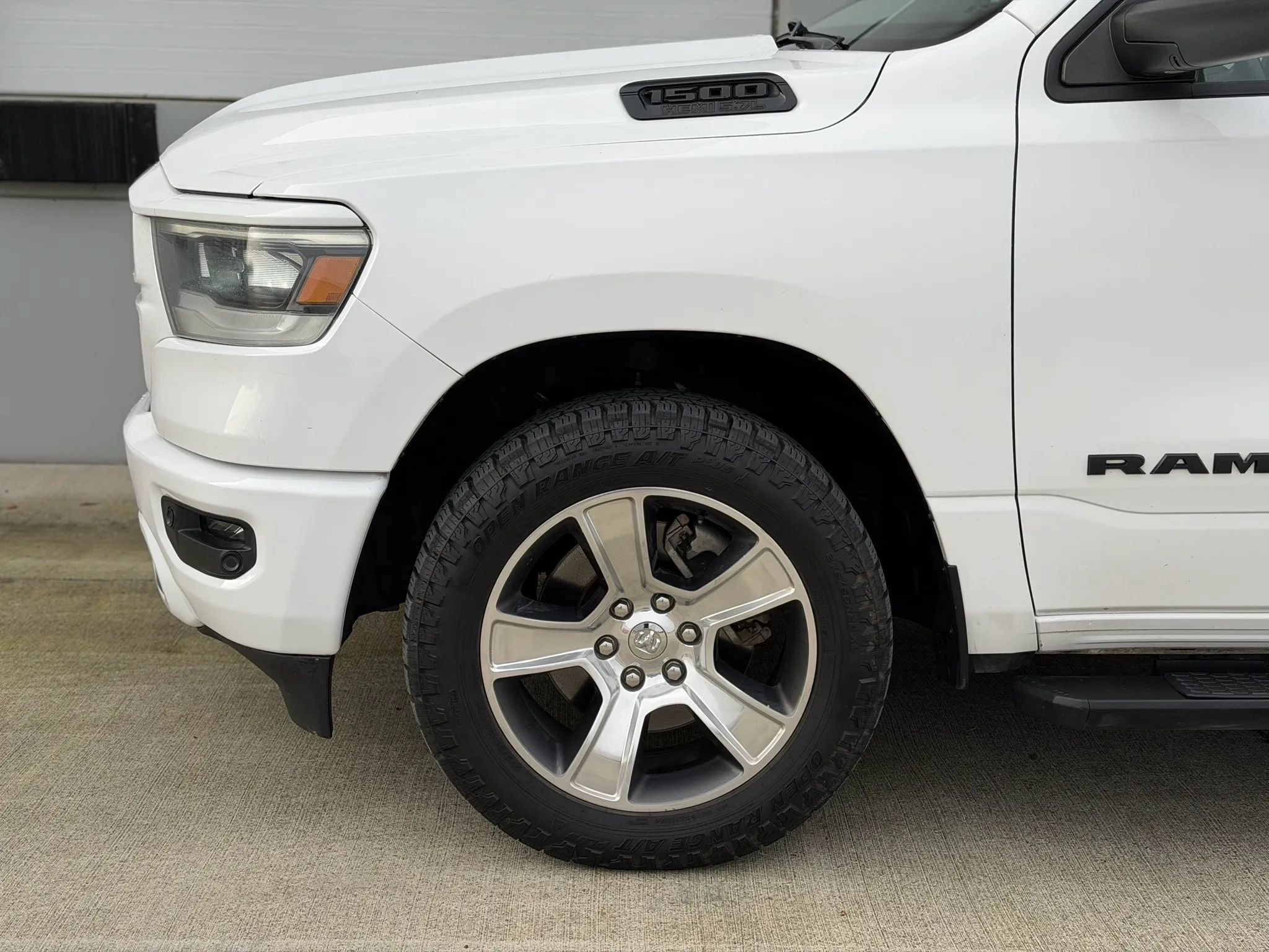 Used 2020 RAM 1500 Sport w/ Level 2 Equipment Group AWD/4WD image 29