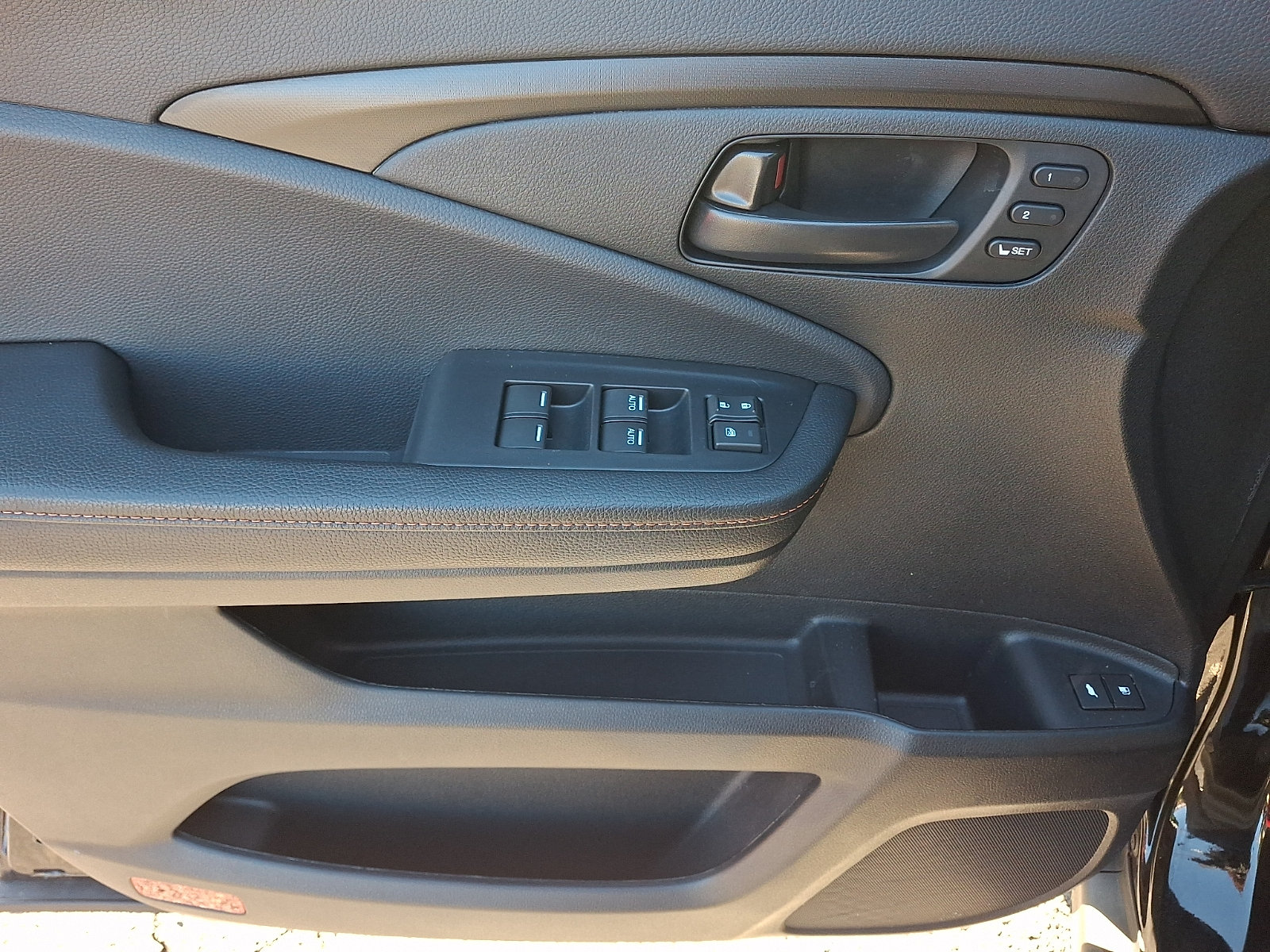 Used 2024 Honda Passport TrailSport image 12