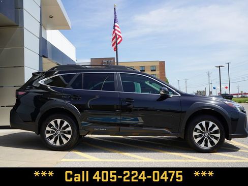 Used 2025 Subaru Outback Limited AWD/4WD image 9
