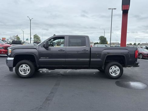 Used 2015 GMC Sierra 2500 SLE w/ SLE Preferred Package AWD/4WD image 2