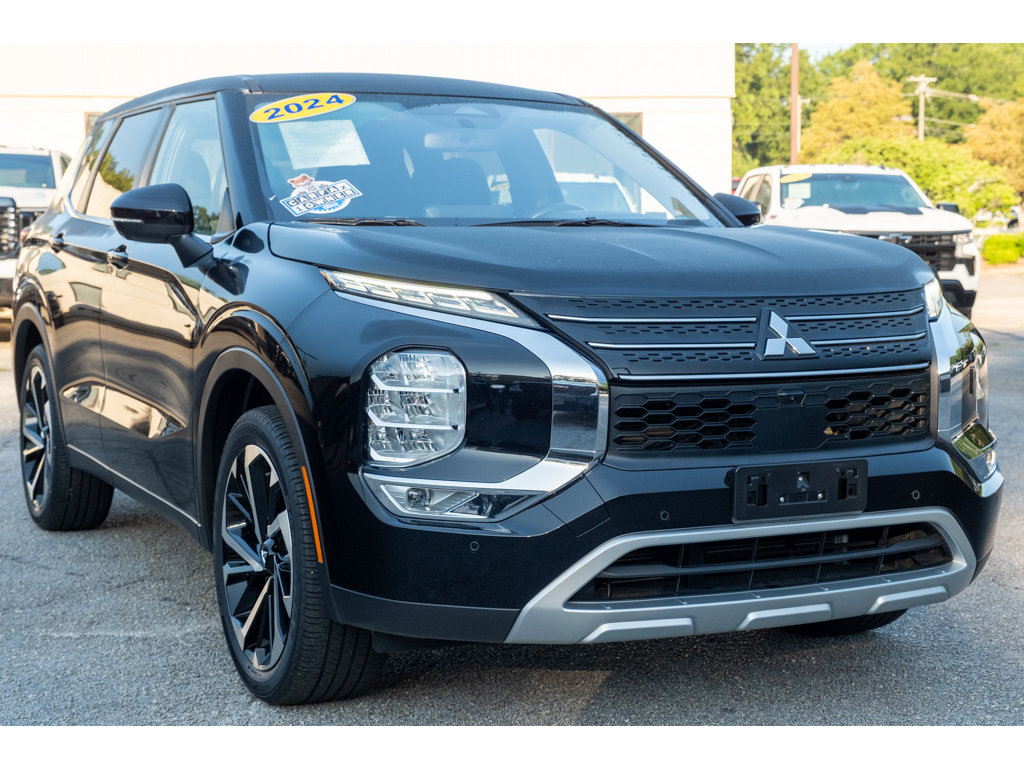 Used 2024 Mitsubishi Outlander SE AWD/4WD image 34