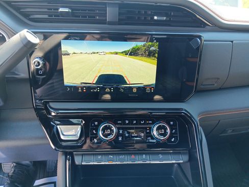 New 2026 GMC Sierra 2500 AT4 image 12