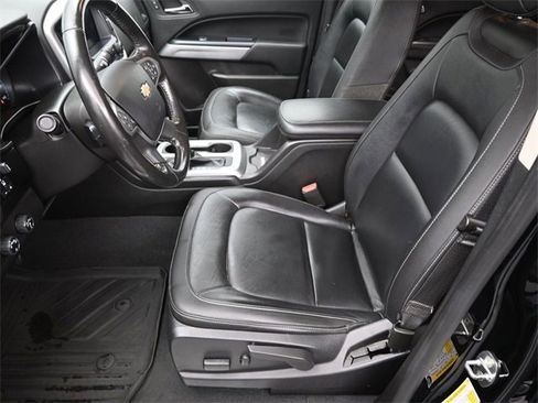 Used 2019 Chevrolet Colorado ZR2 image 12