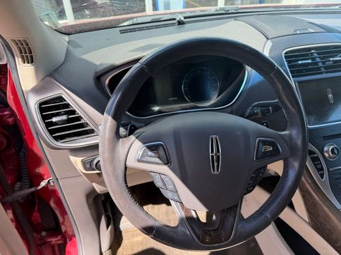 Used 2016 Lincoln MKX Select w/ Select Plus Package AWD/4WD image 10