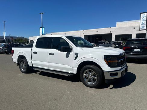 Used 2024 Ford F150 XLT RWD image 2