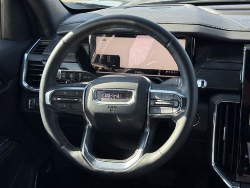 Used 2024 GMC Acadia Elevation image 24