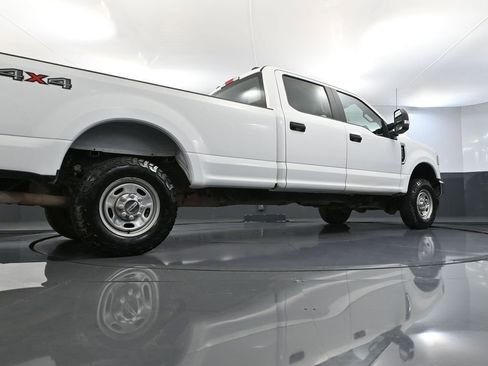 Used 2022 Ford F250 XL w/ Power Equipment Group AWD/4WD image 50