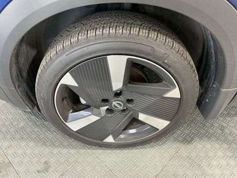 Used 2025 Nissan Kicks SR image 29