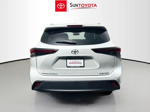 Used 2026 Toyota Highlander XLE AWD/4WD image 5