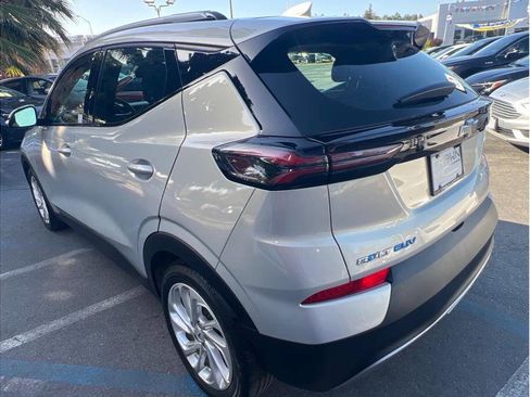 Used 2023 Chevrolet Bolt EUV LT w/ Driver Confidence Package FWD image 7
