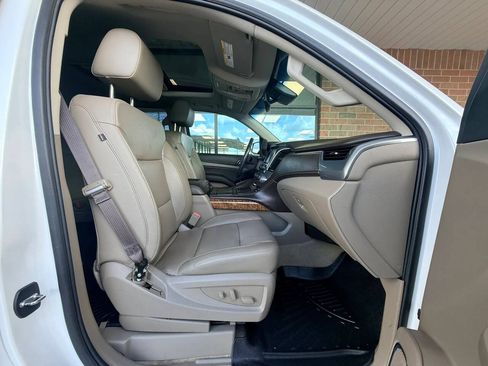 Used 2017 Chevrolet Tahoe Premier AWD/4WD image 13