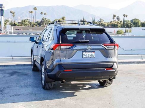 Used 2023 Toyota RAV4 XLE Premium FWD image 7
