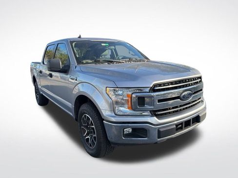 Used 2020 Ford F150 XLT image 2