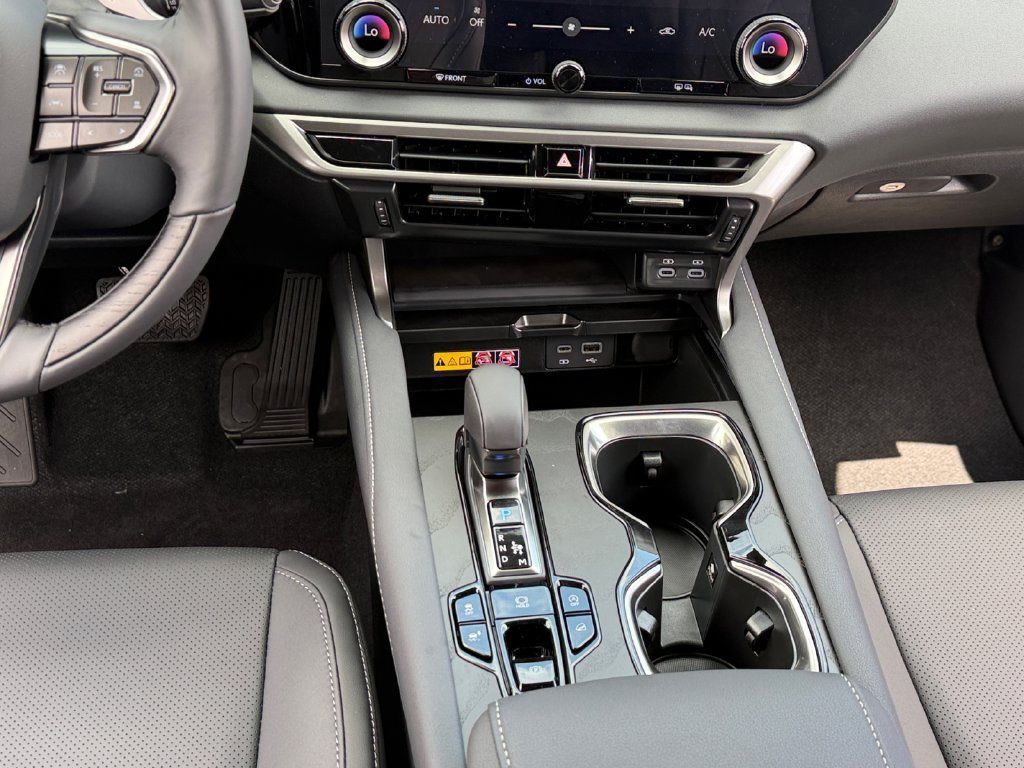 New 2026 Lexus RX 350 Premium w/ Accessory Package (Z1) AWD/4WD image 10