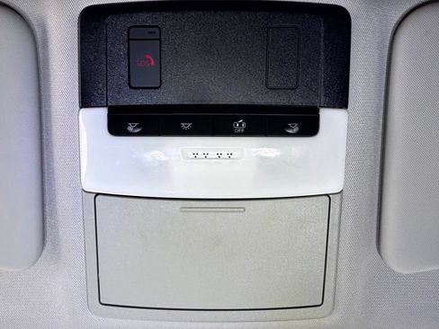 Used 2024 Mitsubishi Outlander SE AWD/4WD image 35