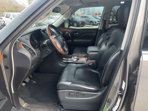 Used 2019 INFINITI QX80 Luxe image 5