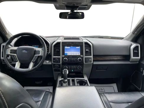 Used 2019 Ford F150 Lariat w/ Equipment Group 502A Luxury AWD/4WD image 22