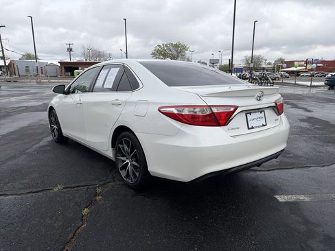Used 2017 Toyota Camry XSE w/ Moonroof Package FWD image 7