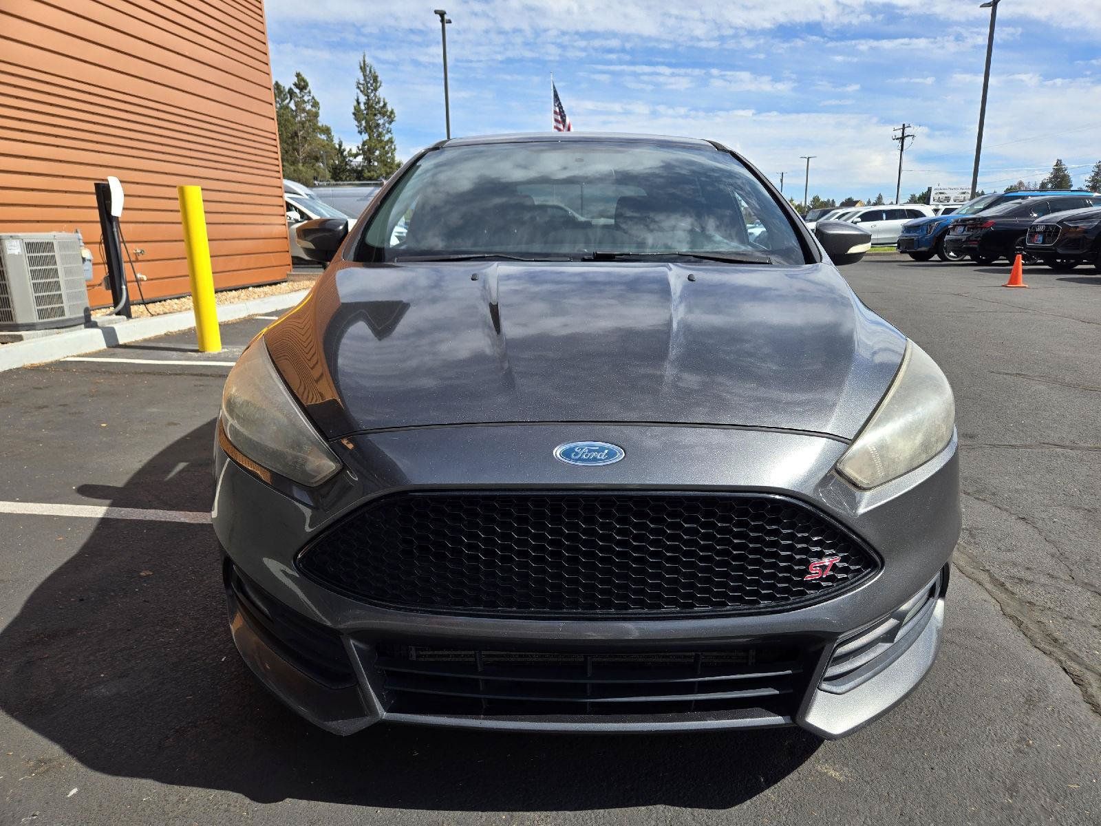 Used 2016 Ford Focus ST FWD image 8