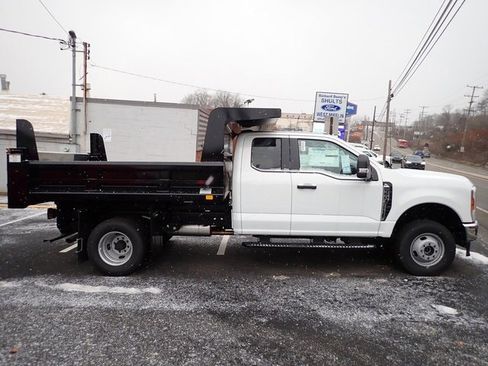 New 2025 Ford F350 XL w/ XL Chrome Package image 8