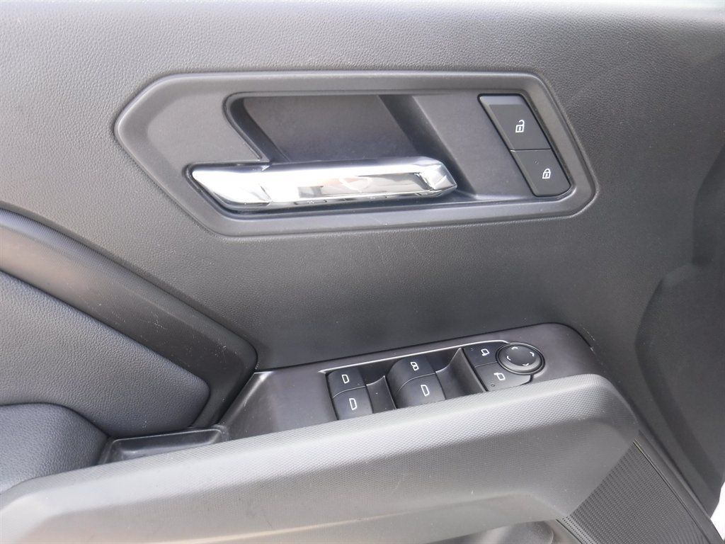 Used 2025 GMC Canyon Elevation w/ Convenience Package AWD/4WD image 17