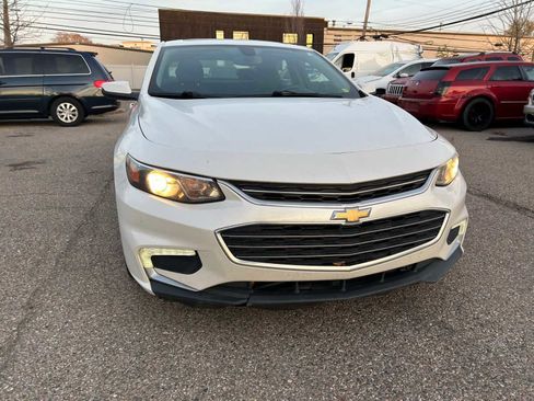 Used 2016 Chevrolet Malibu LT image 6