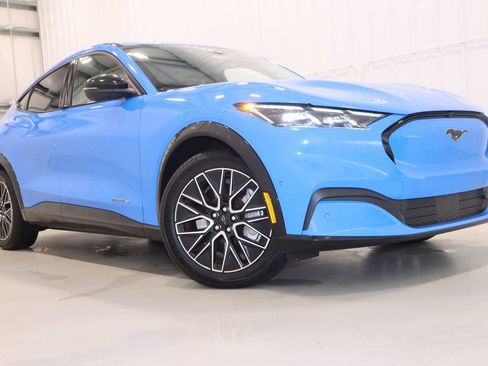 Certified 2024 Ford Mustang Mach-E Premium image 36