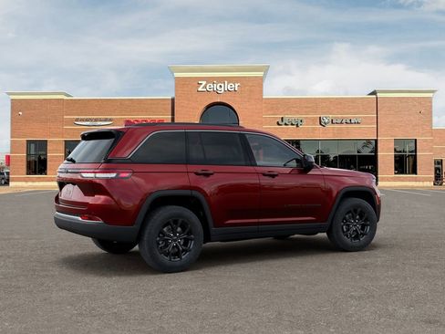 New 2026 Jeep Grand Cherokee Altitude AWD/4WD image 4