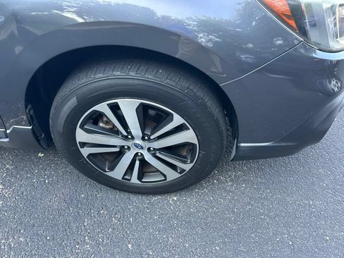 Used 2019 Subaru Outback 2.5i Limited AWD/4WD image 11
