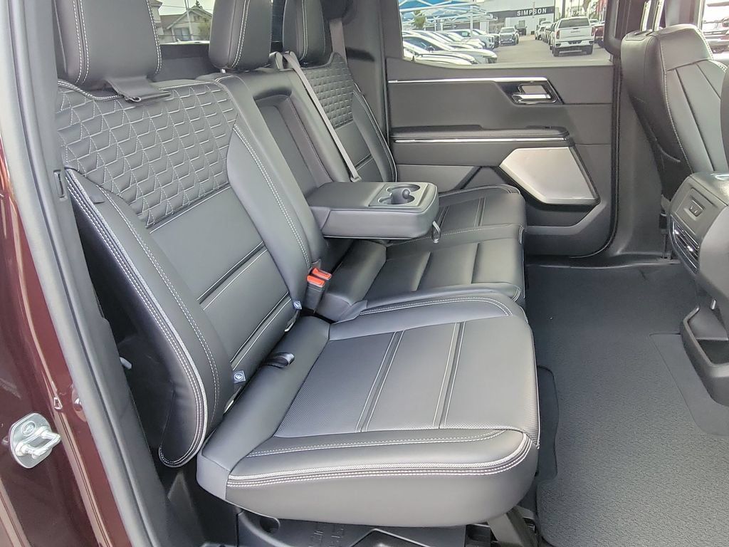 Used 2025 GMC Sierra EV Denali AWD/4WD image 27