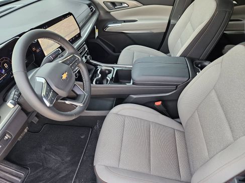 New 2027 Chevrolet Traverse LT FWD image 14