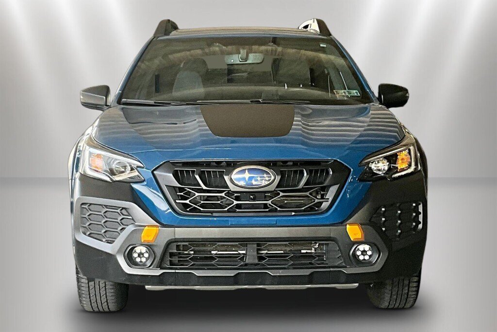 Used 2024 Subaru Outback Wilderness AWD/4WD image 2