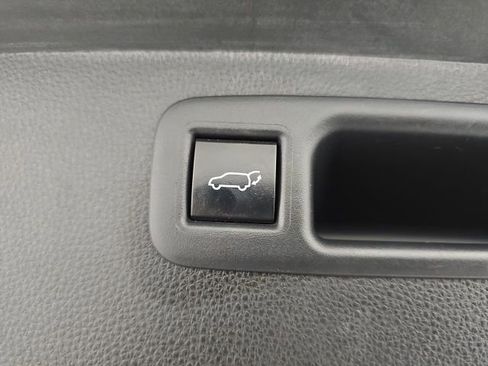 Certified 2022 Toyota Highlander XLE image 34