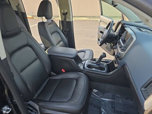 Used 2021 Chevrolet Colorado Z71 w/ Safety Package AWD/4WD image 10