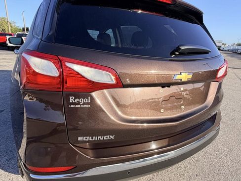 Used 2020 Chevrolet Equinox Premier FWD image 11