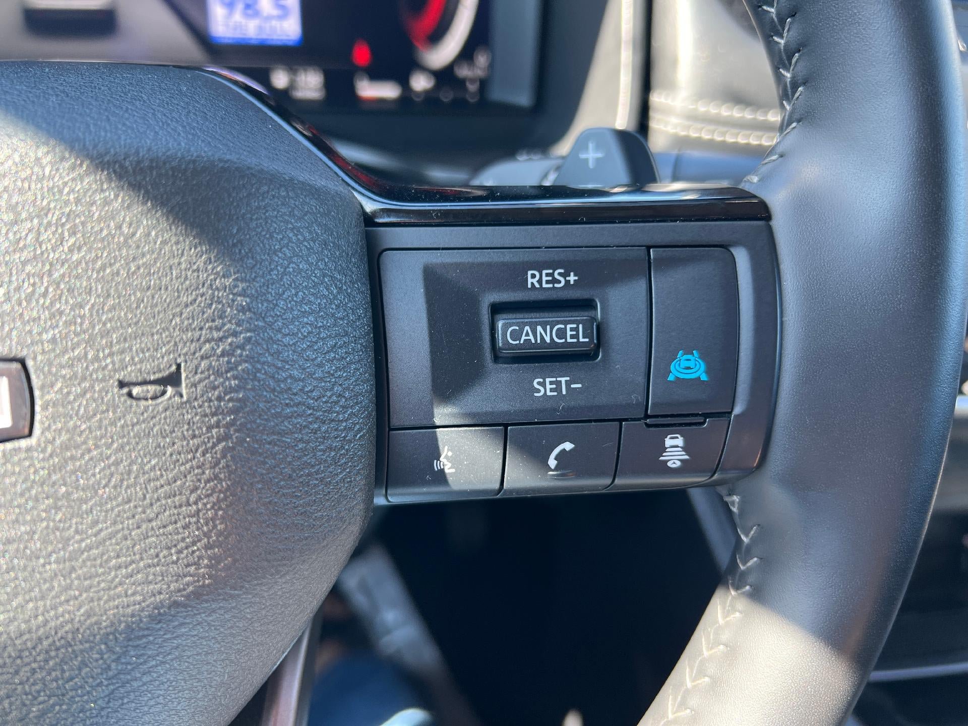 Used 2026 Nissan Rogue SL AWD/4WD image 21