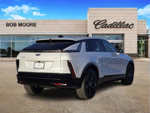 New 2025 Cadillac Lyriq Sport image 5