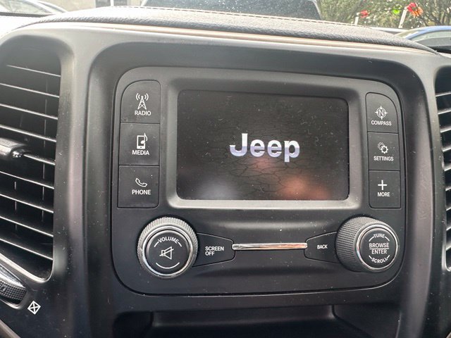 Used 2017 Jeep Cherokee Sport FWD image 14