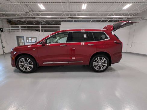 Certified 2024 Cadillac XT6 Premium Luxury w/ Technology Package AWD/4WD image 12
