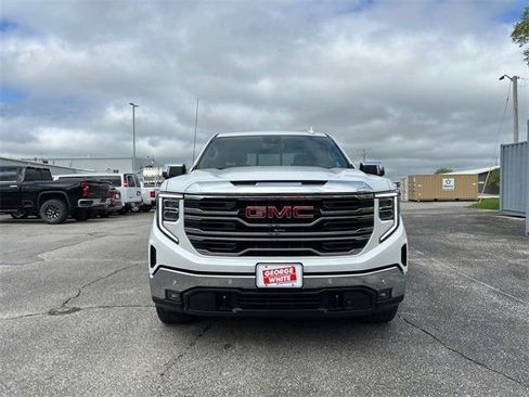 Used 2022 GMC Sierra 1500 SLT w/ SLT Premium Plus Package image 9