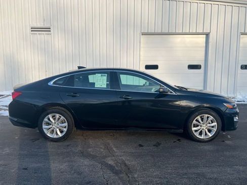 Used 2024 Chevrolet Malibu LT FWD image 1