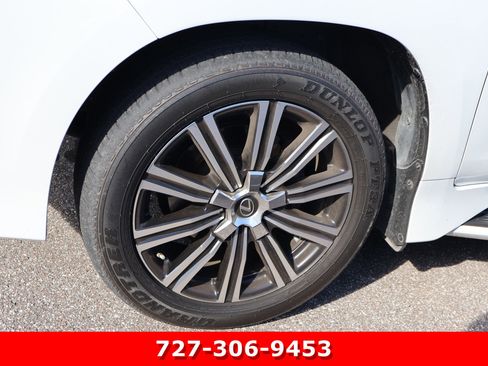 Used 2018 Lexus LX 570 4WD image 4