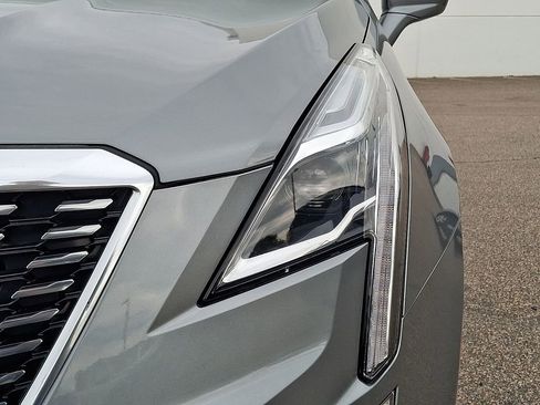 Used 2023 Cadillac XT5 Premium Luxury w/ LPO, Floor Liner Package AWD/4WD image 9